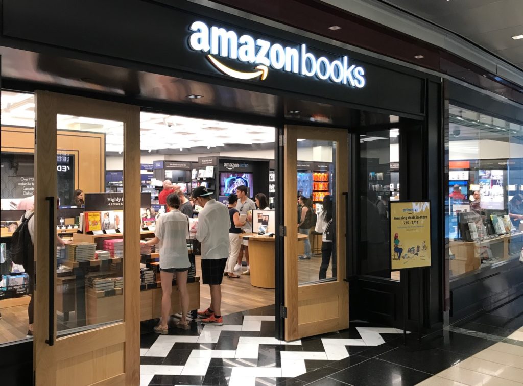 Fachada da livraria Amazon Books, em Nova York